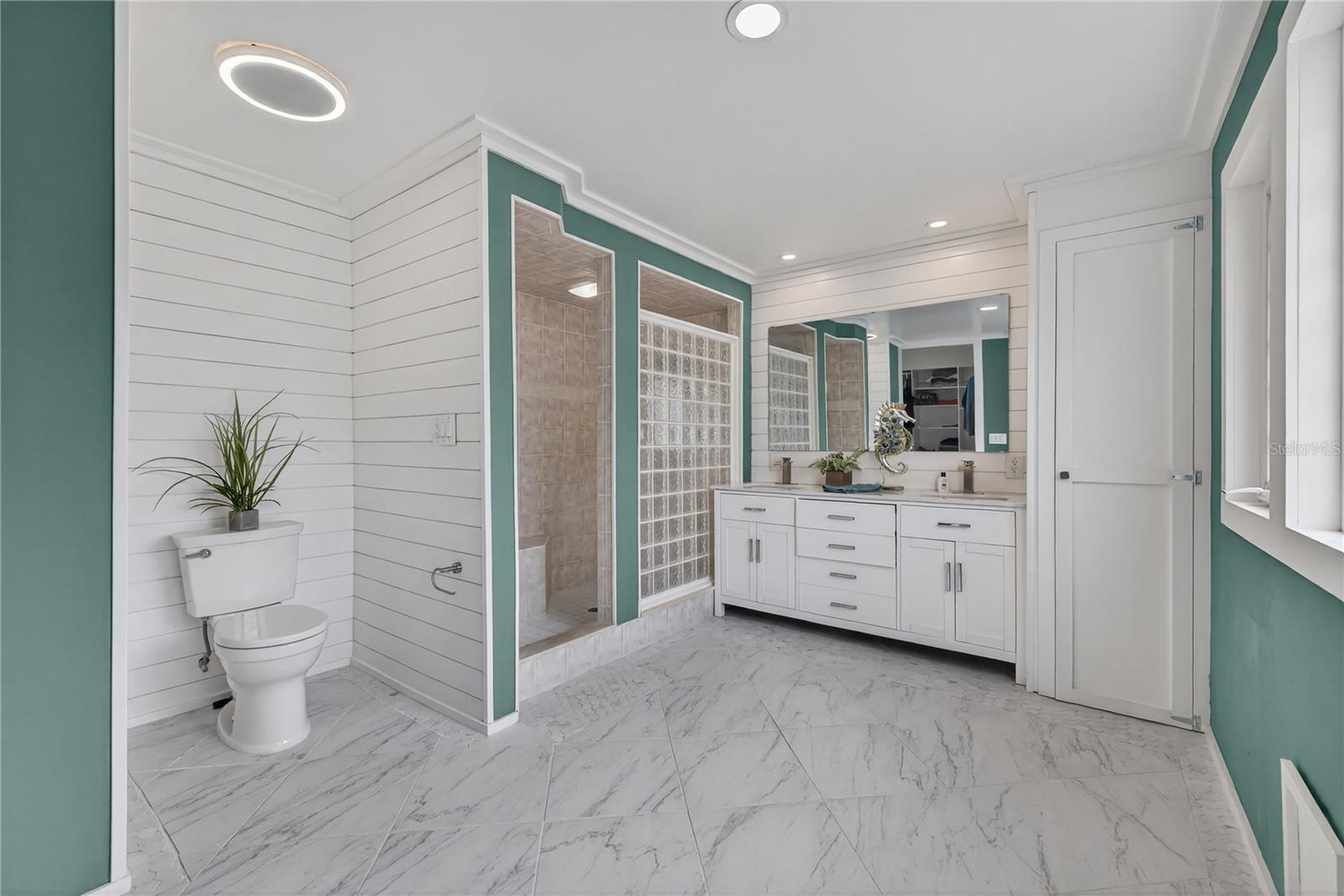 Image 23 of 50 For 5851 Rio Drive