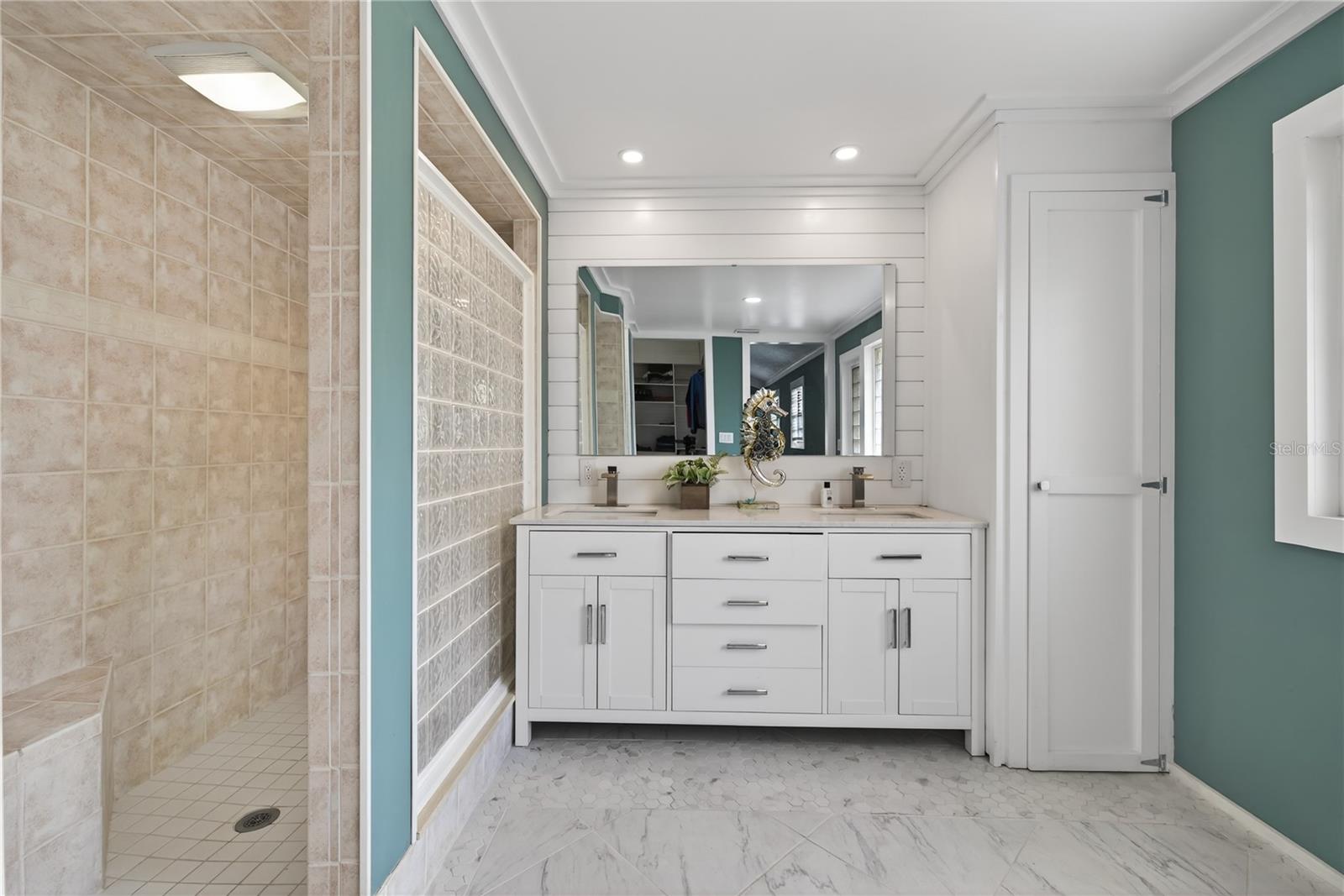 Image 4 of 50 For 5851 Rio Drive