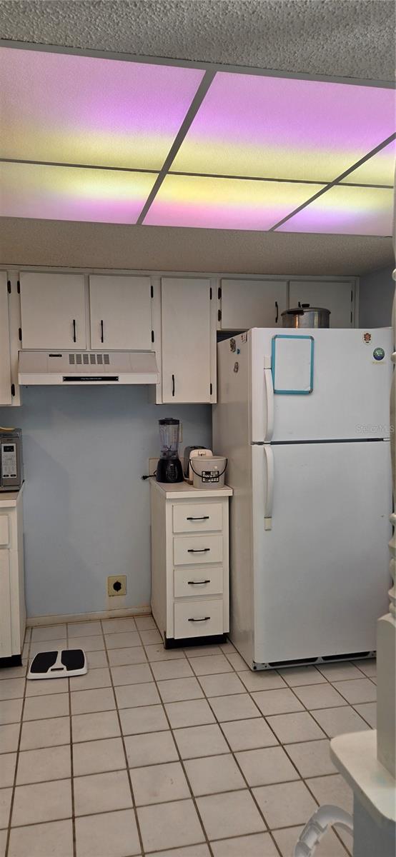 Image 33 of 47 For 12500 Dearborn Drive F