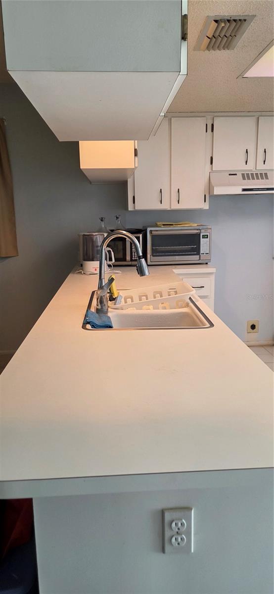 Image 4 of 47 For 12500 Dearborn Drive F