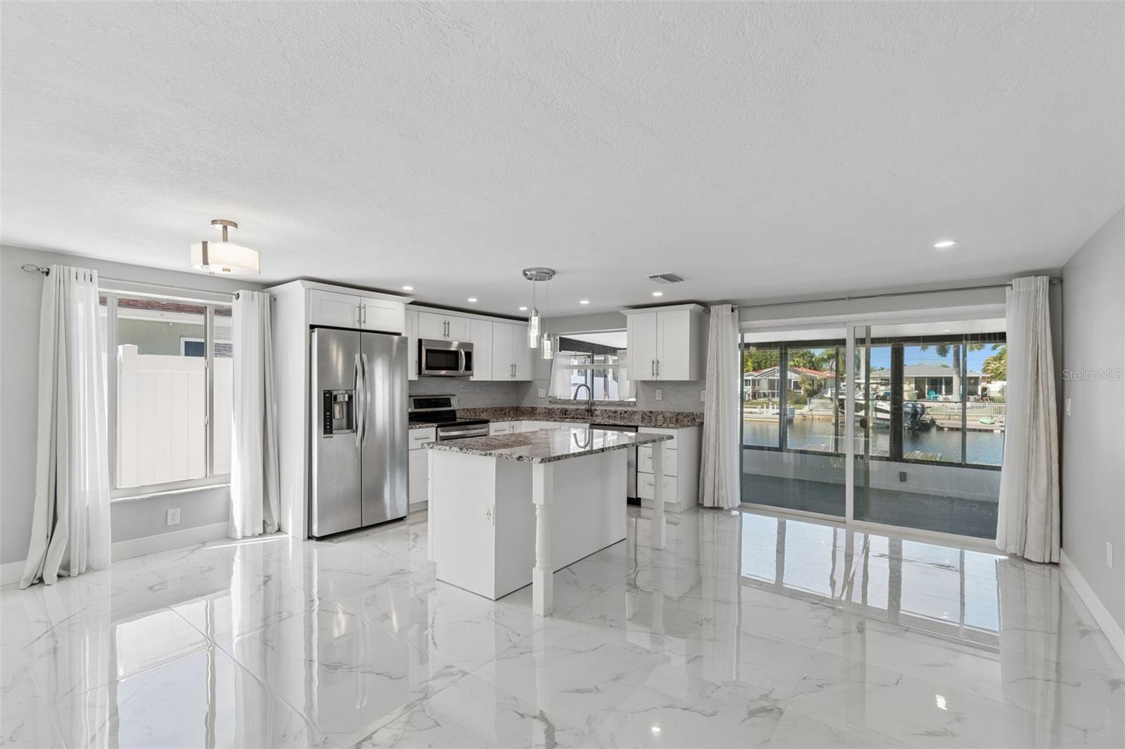 Image 11 of 37 For 4931 Pompano Drive