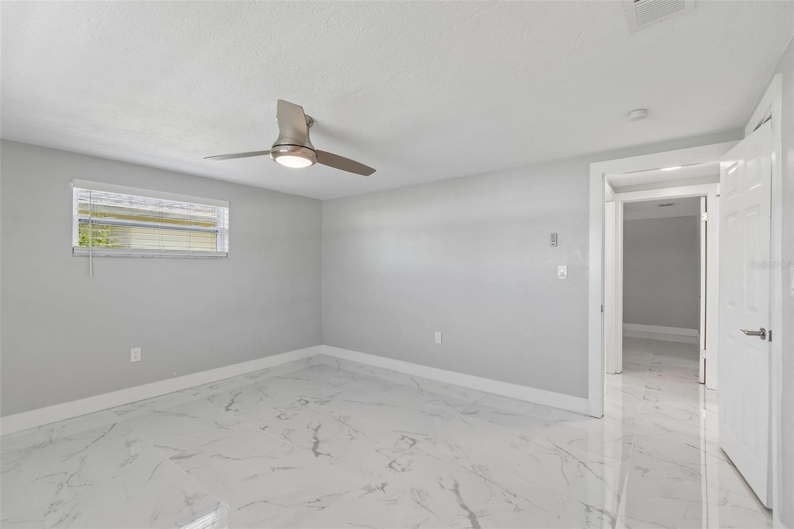 Image 18 of 37 For 4931 Pompano Drive