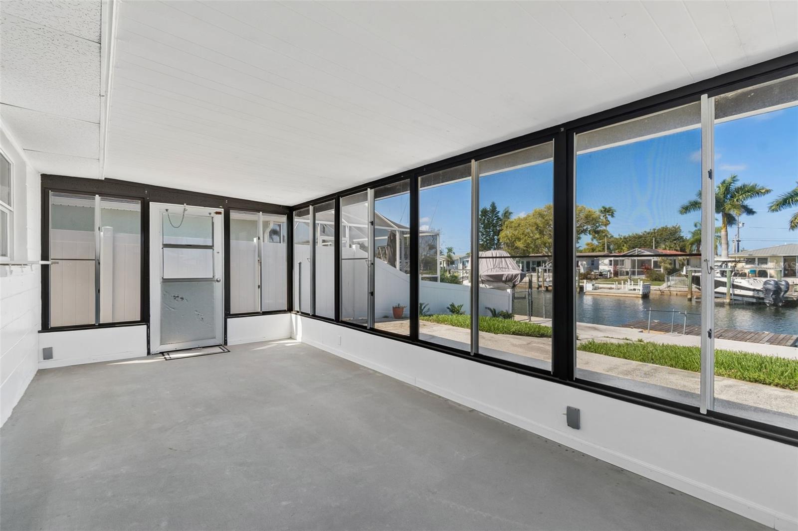 Image 24 of 37 For 4931 Pompano Drive