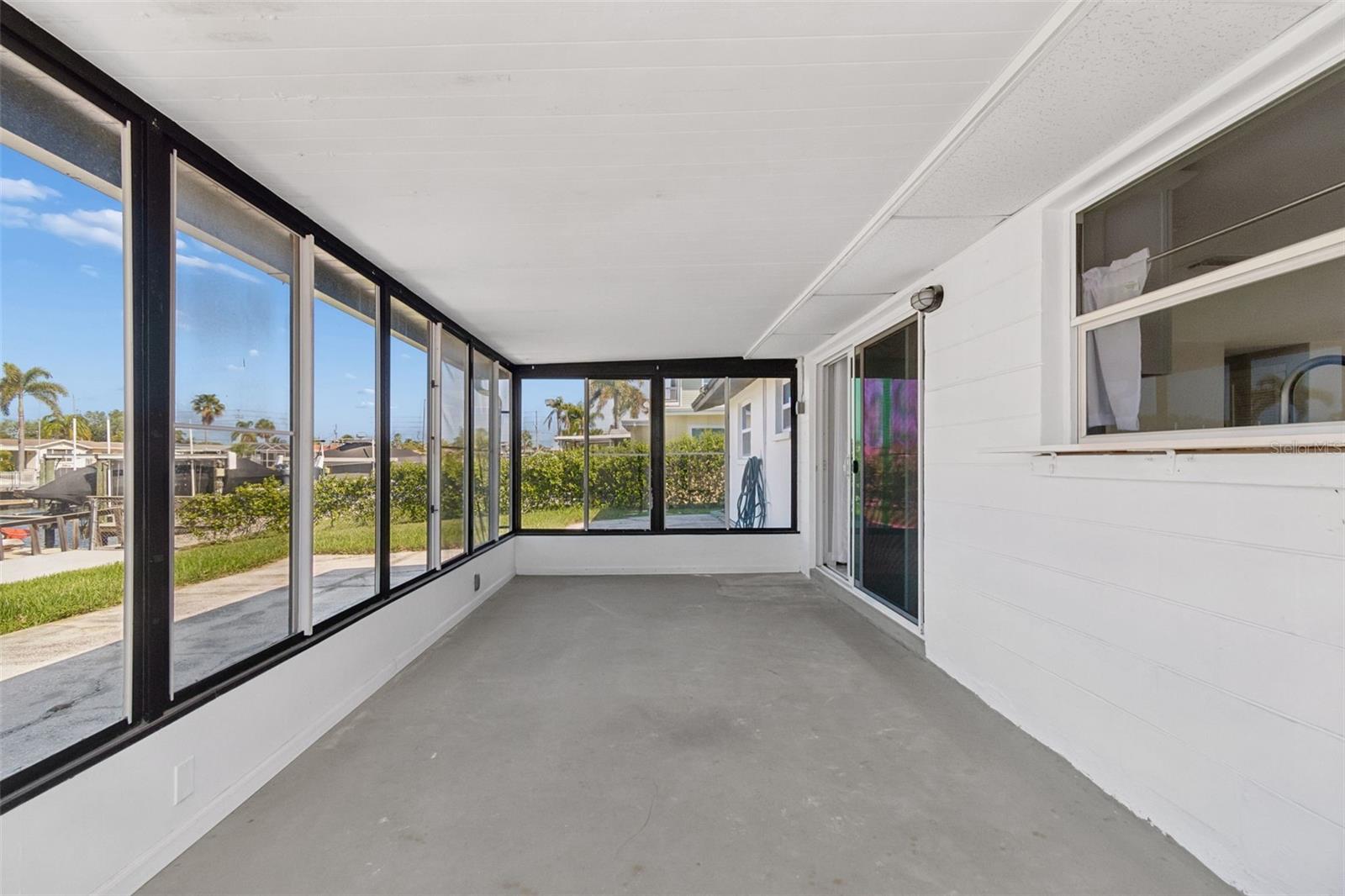 Image 26 of 37 For 4931 Pompano Drive