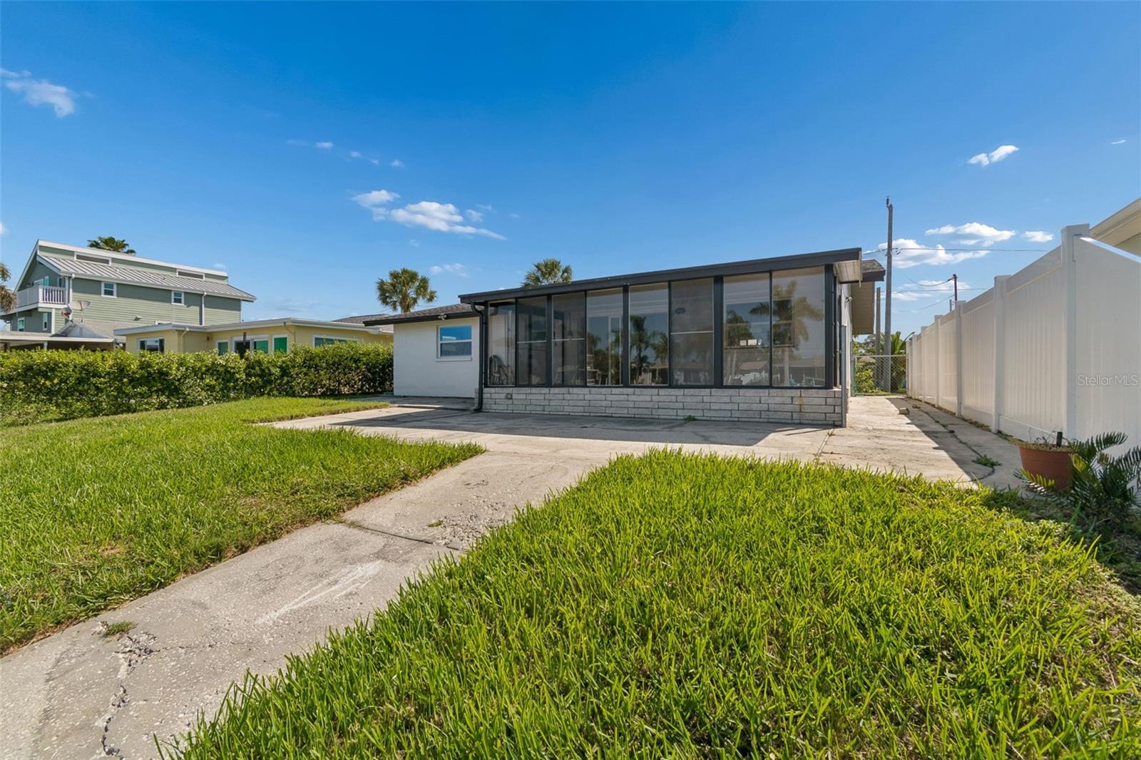 Image 27 of 37 For 4931 Pompano Drive