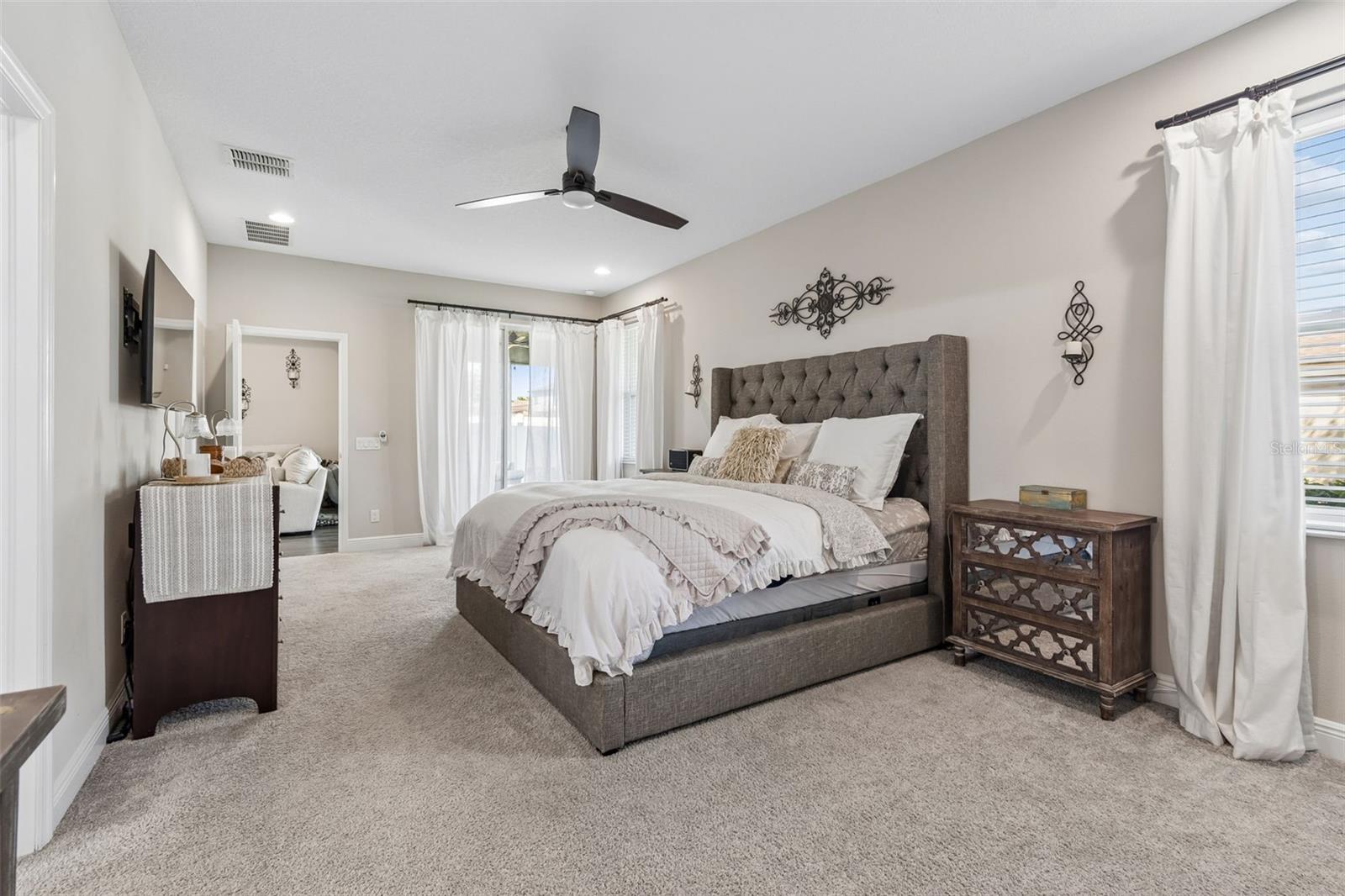 Image 41 of 94 For 19779 Morsani Road