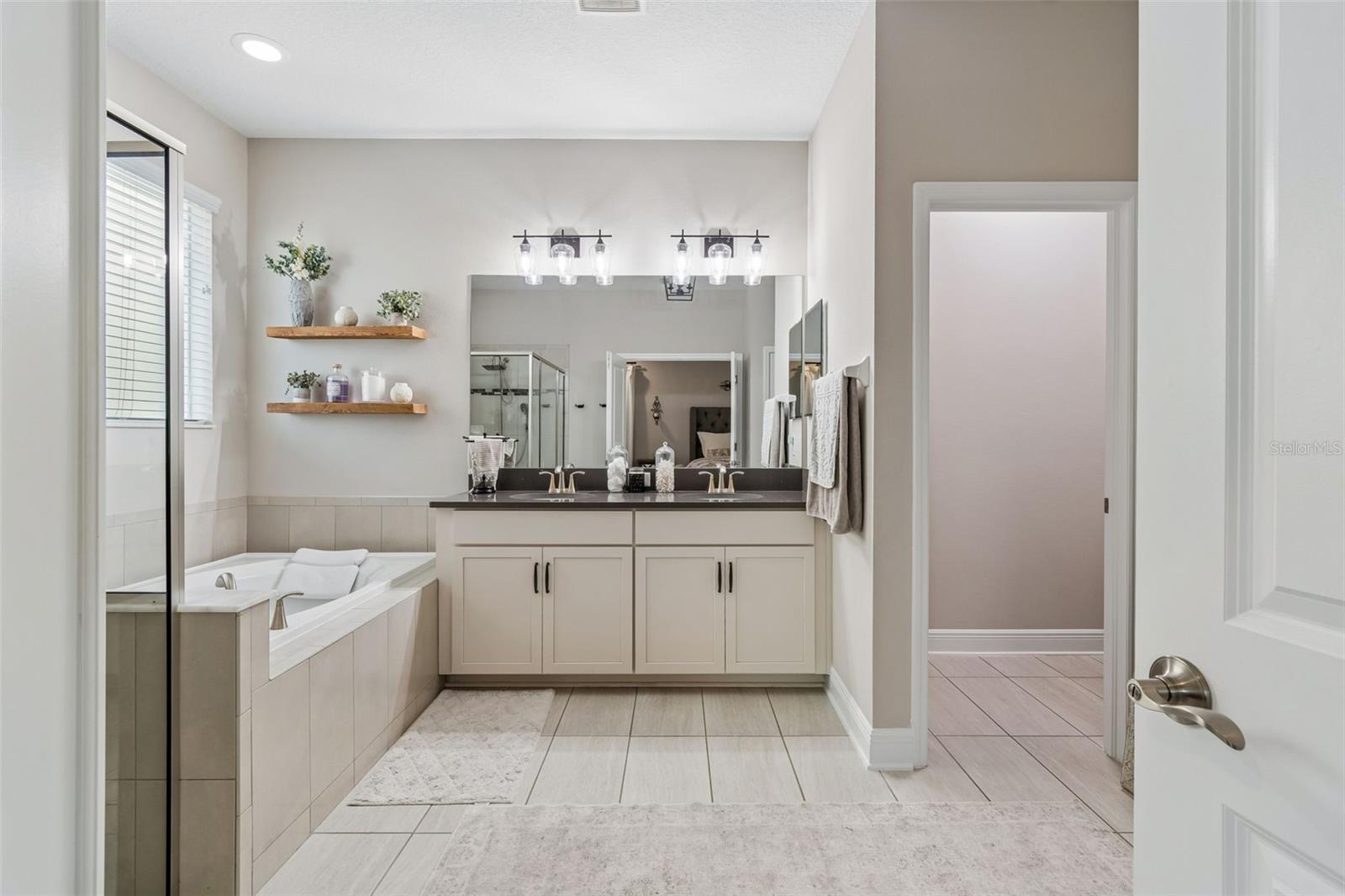 Image 42 of 94 For 19779 Morsani Road