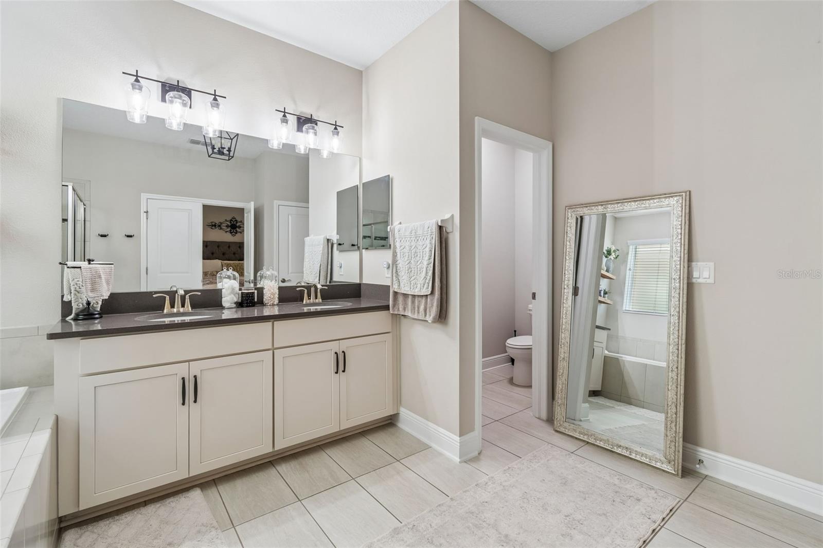 Image 44 of 94 For 19779 Morsani Road