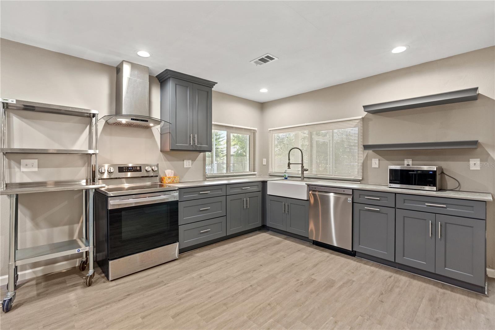 Image 17 of 41 For 13111 Sumpter Circle