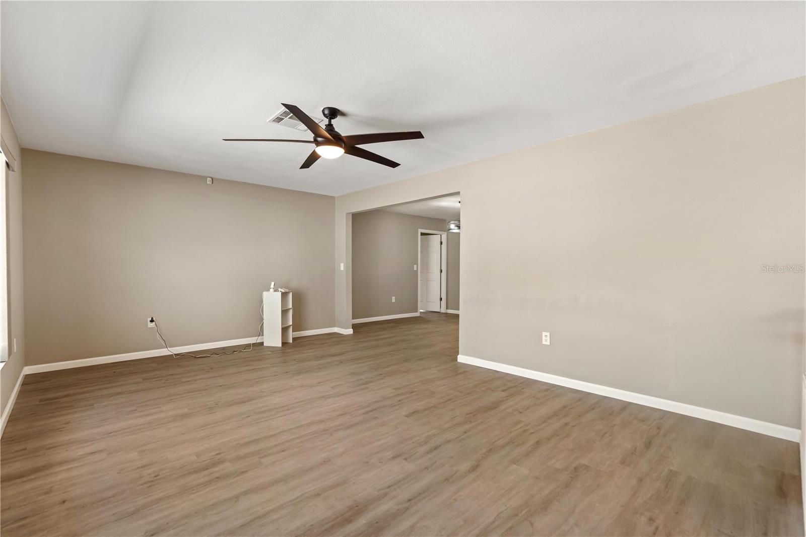 Image 4 of 41 For 13111 Sumpter Circle