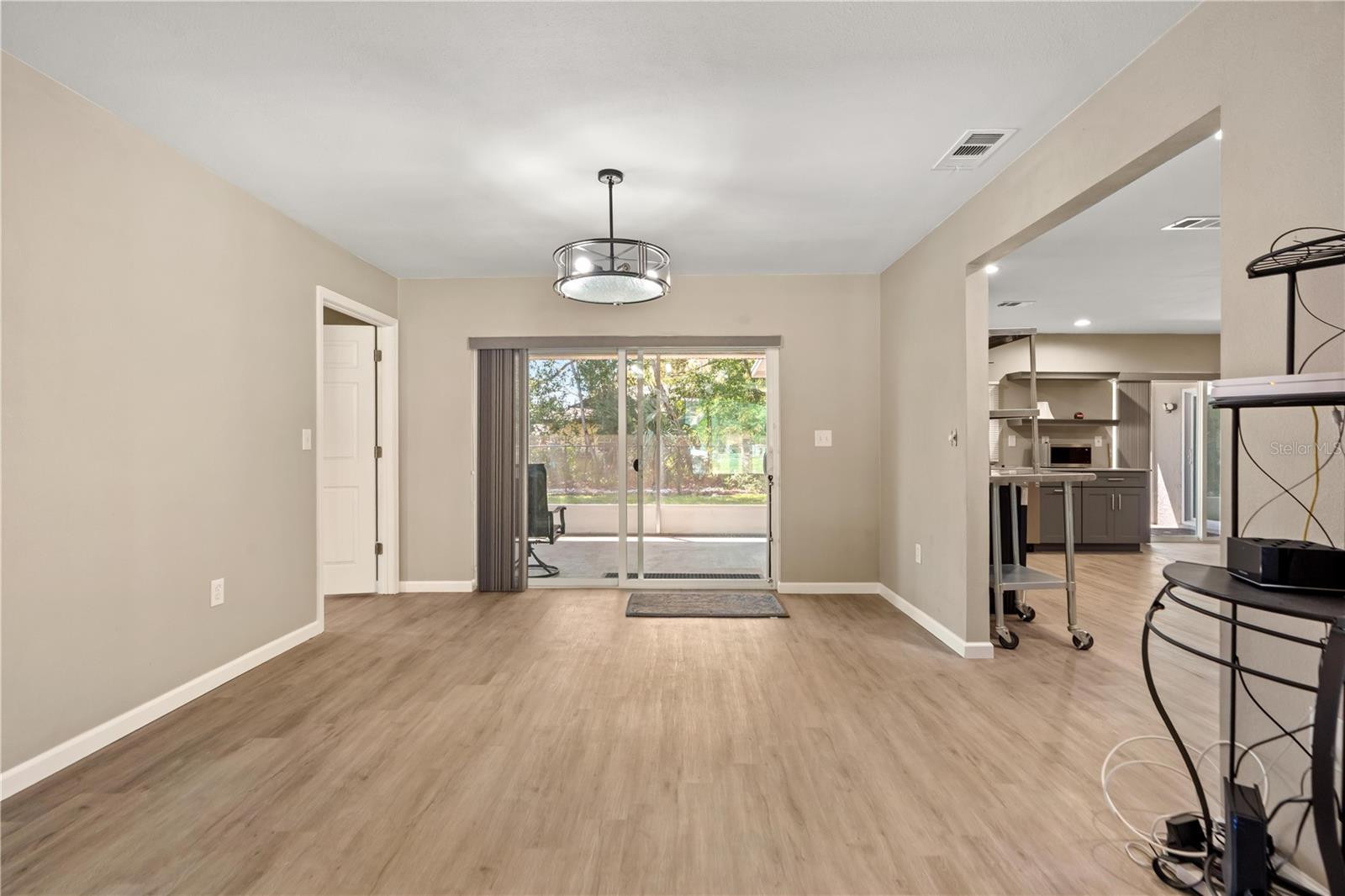 Image 7 of 41 For 13111 Sumpter Circle