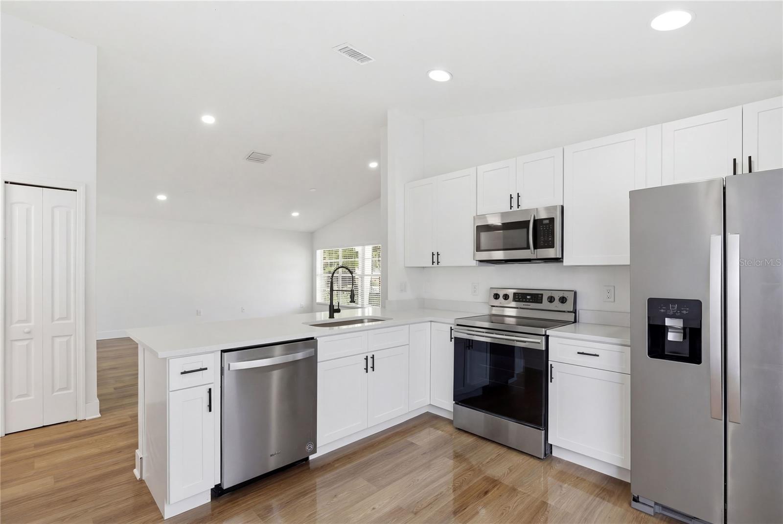 Image 3 of 17 For 3407 Powhatan Avenue