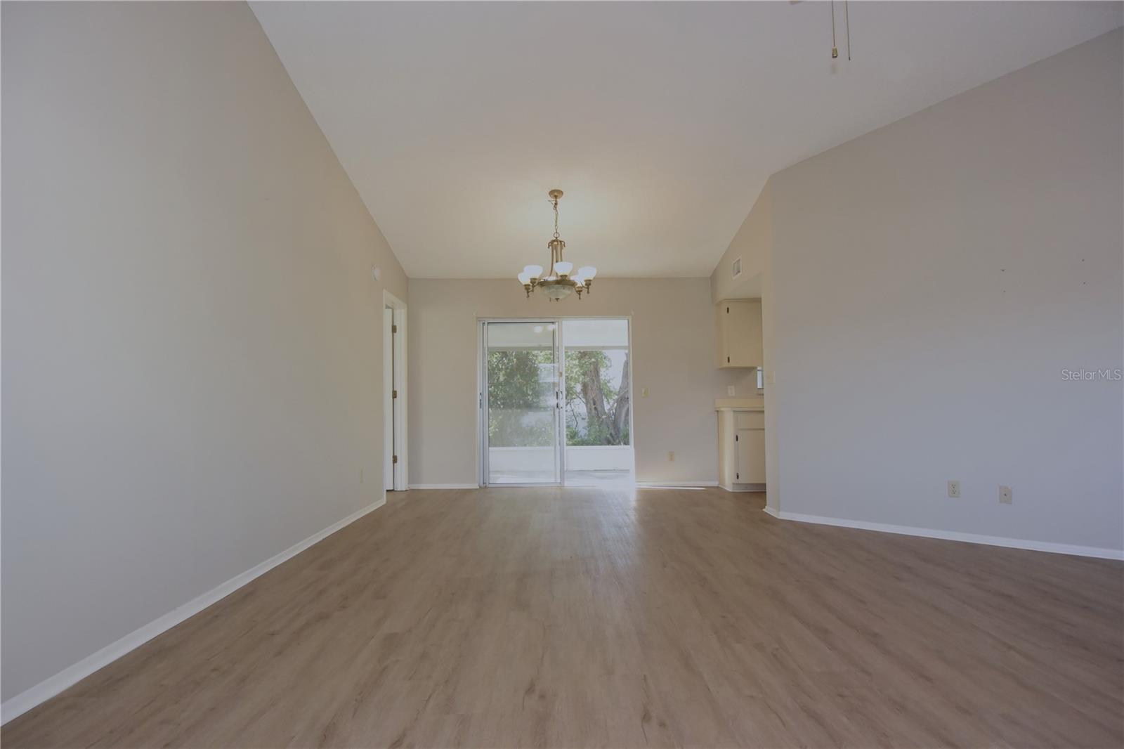 Image 11 of 35 For 11341 Timbercrest Road