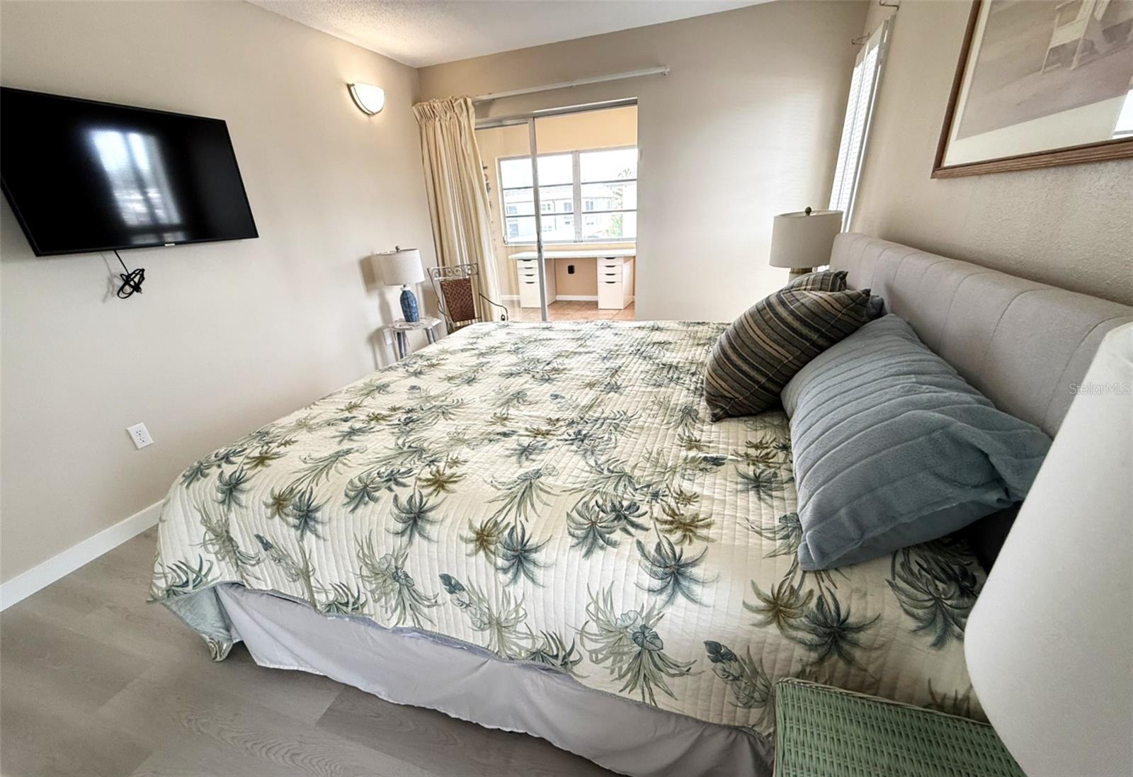 Image 15 of 22 For 5111 Amulet Drive 208