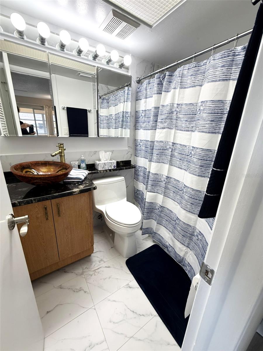 Image 16 of 22 For 5111 Amulet Drive 208