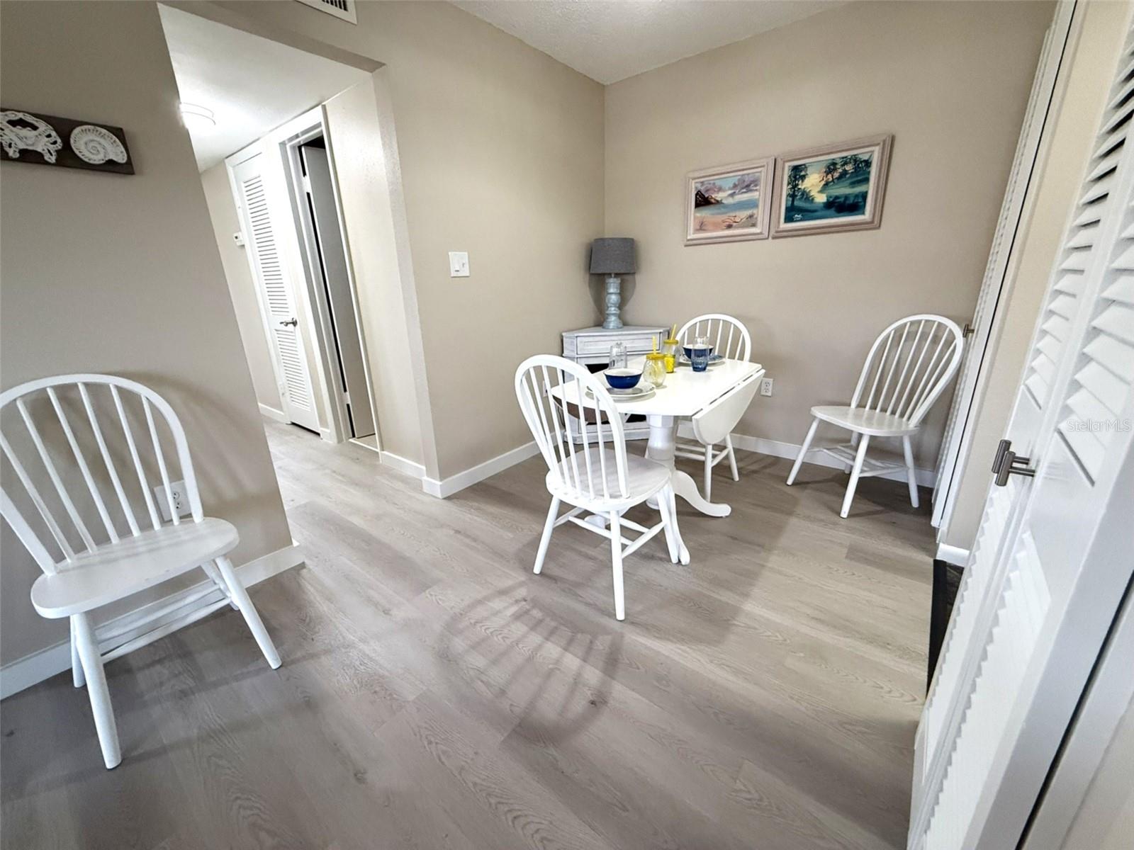 Image 9 of 22 For 5111 Amulet Drive 208