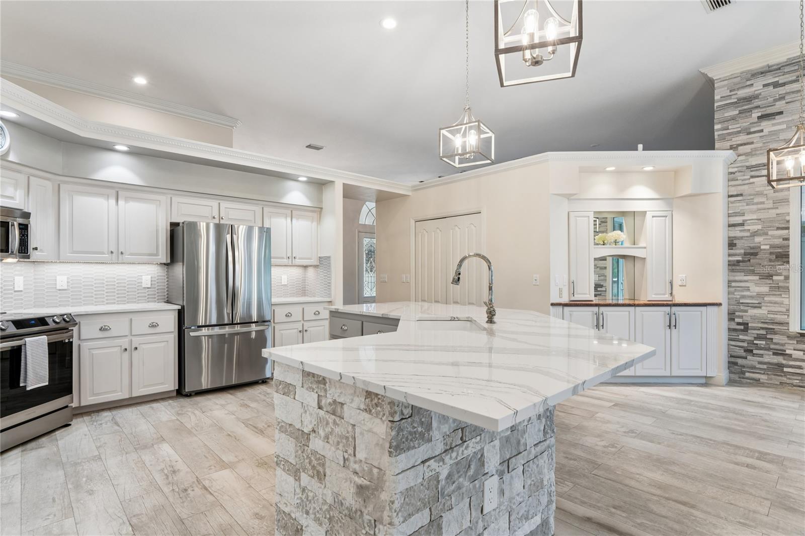 Image 15 of 71 For 10801 Alico Pass