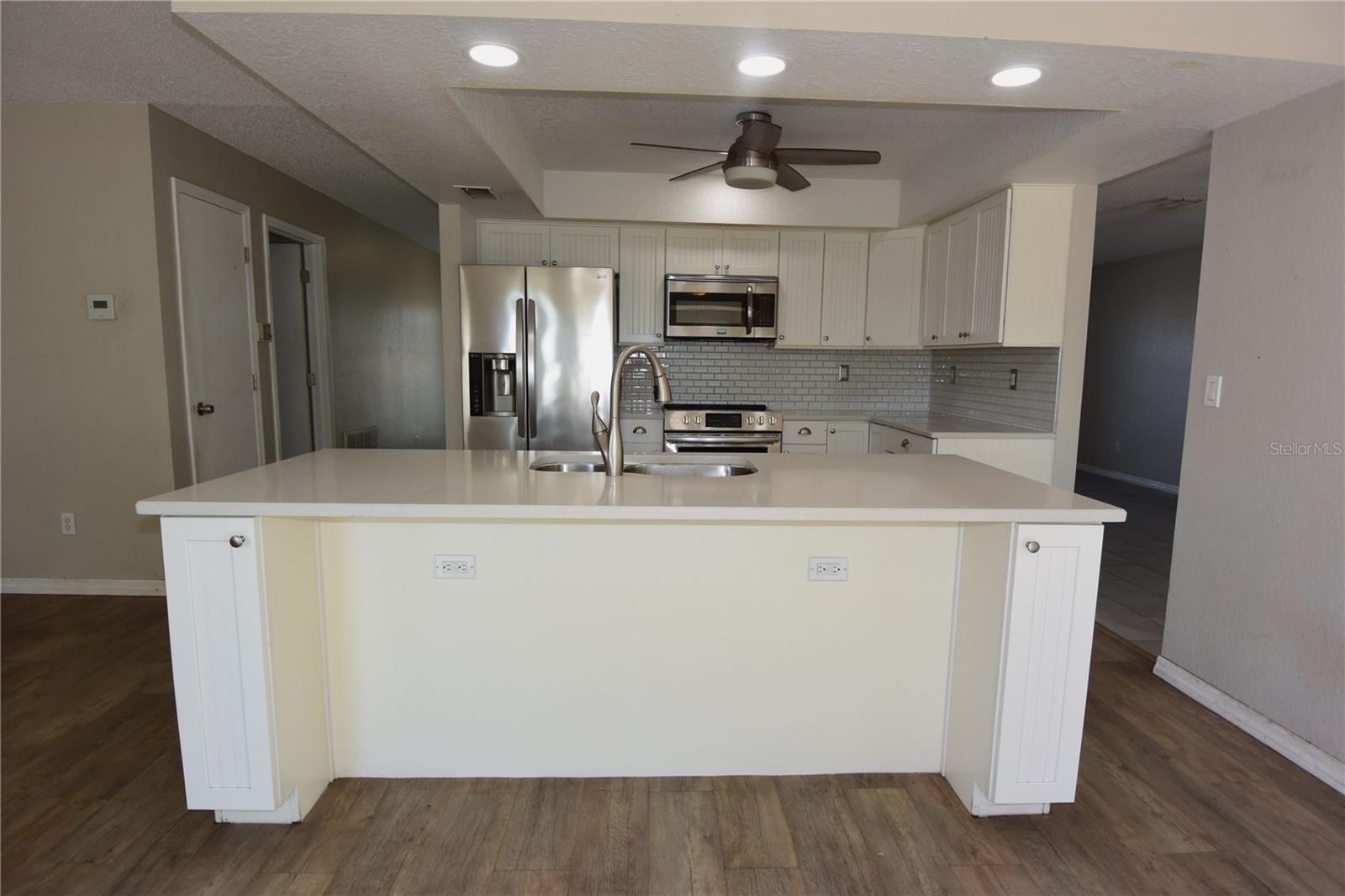 Image 12 of 46 For 9350 Mallard Street