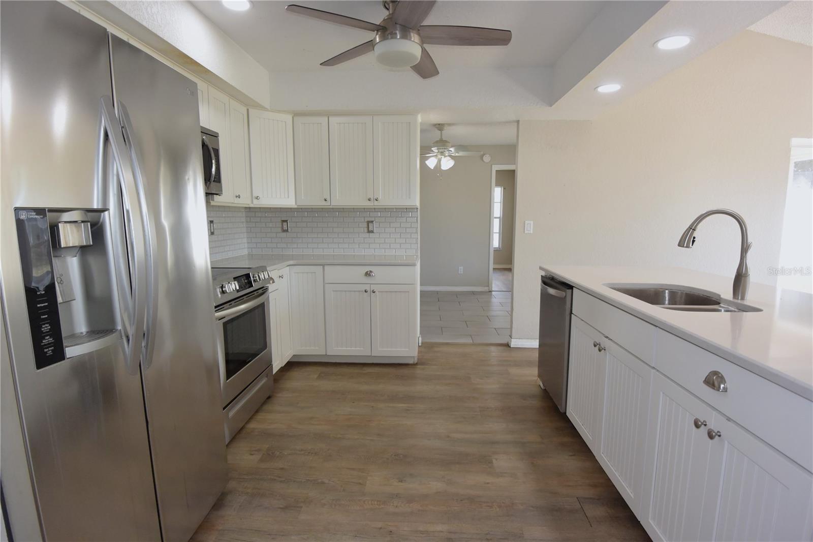 Image 14 of 46 For 9350 Mallard Street