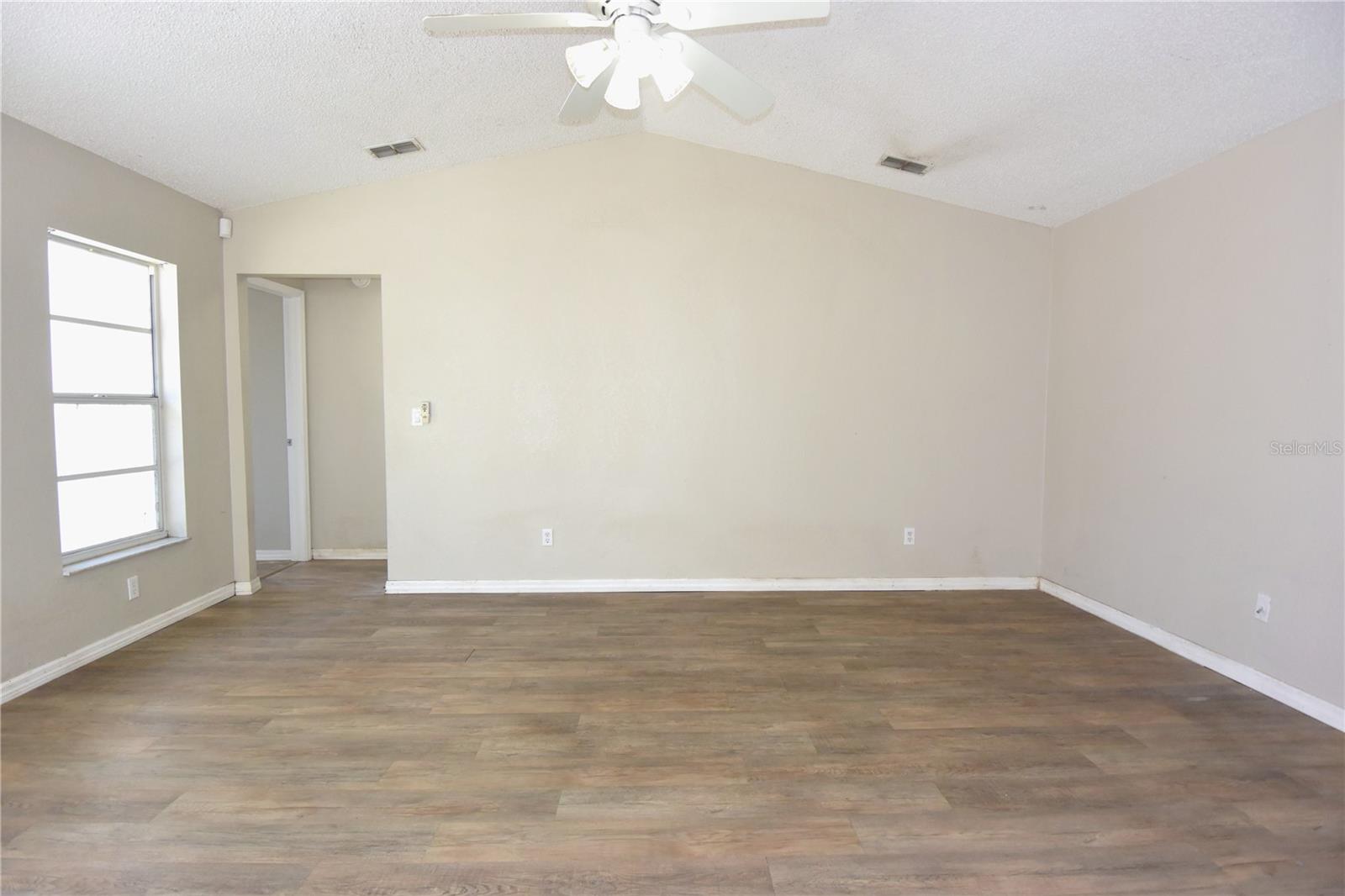 Image 20 of 46 For 9350 Mallard Street