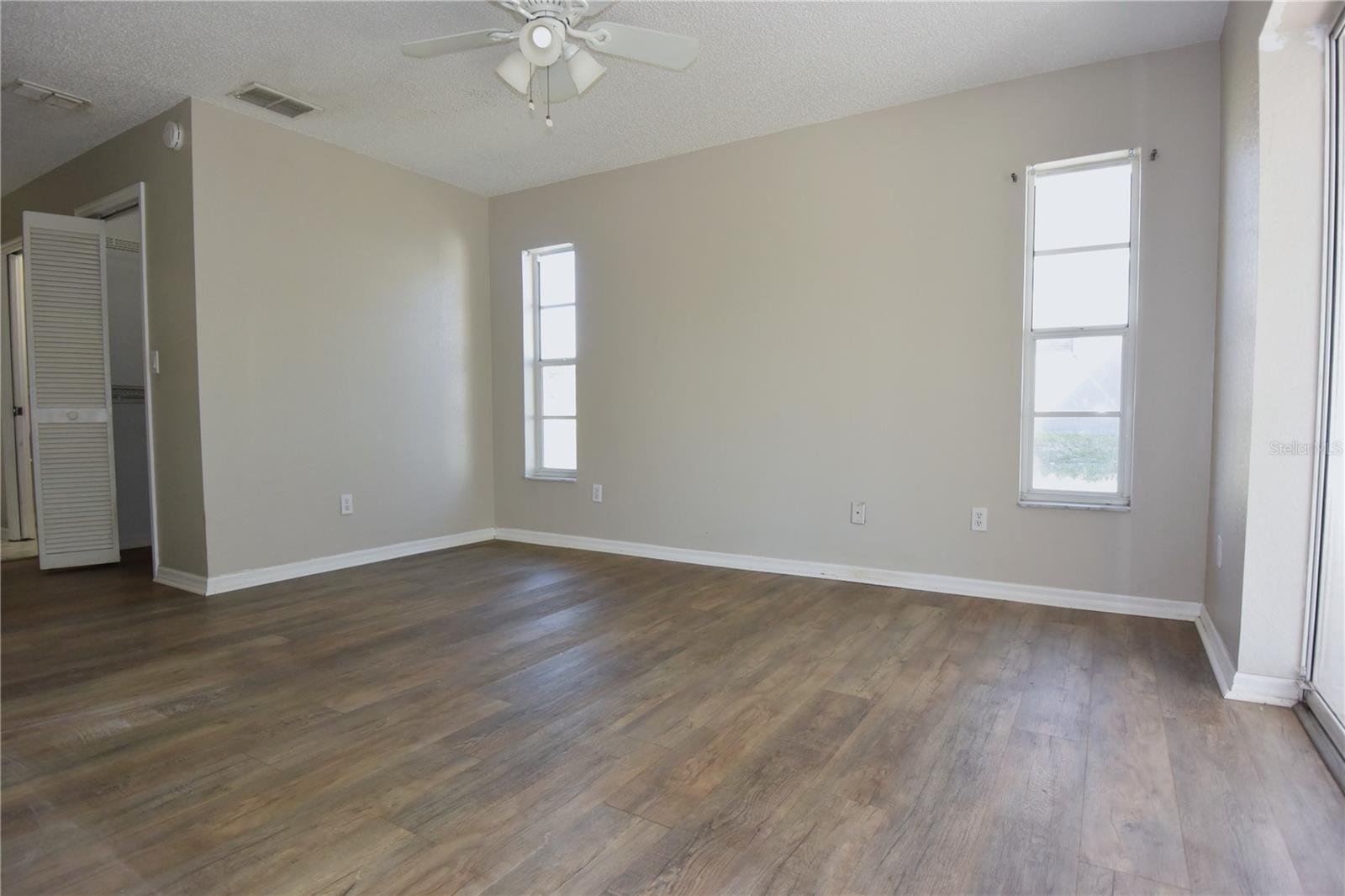 Image 23 of 46 For 9350 Mallard Street