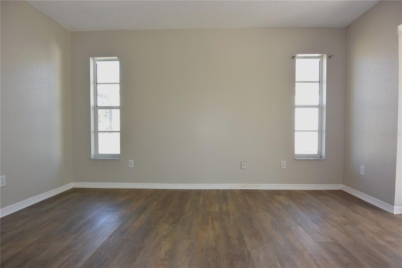 Image 25 of 46 For 9350 Mallard Street