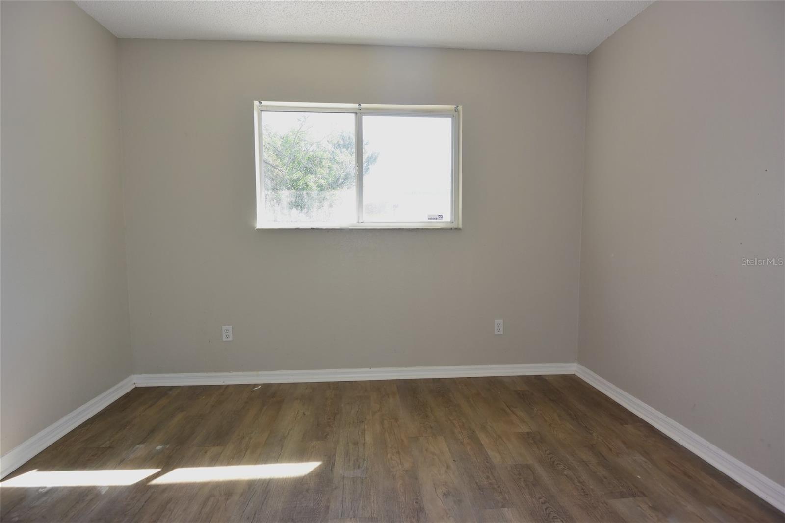 Image 31 of 46 For 9350 Mallard Street