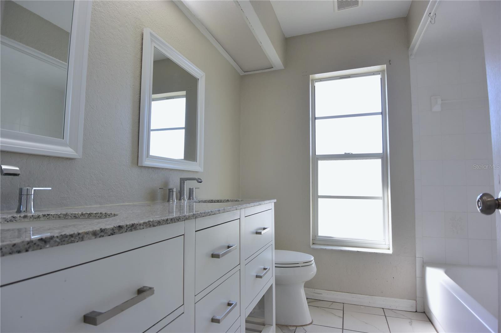 Image 32 of 46 For 9350 Mallard Street