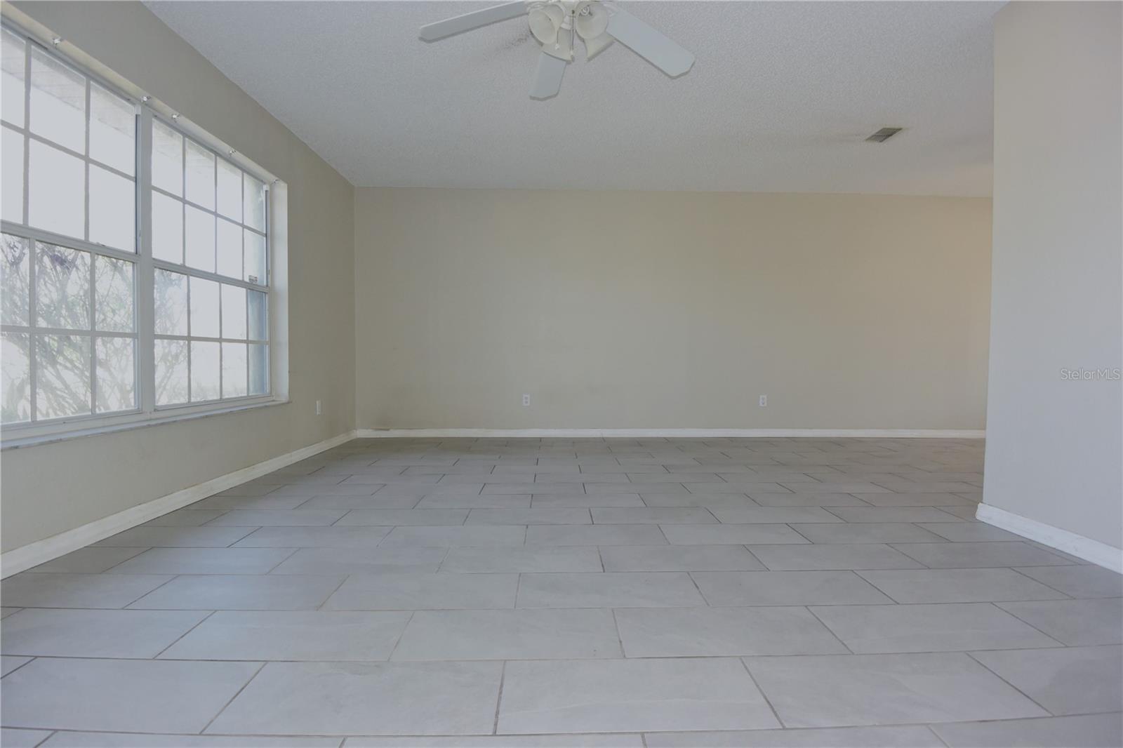 Image 7 of 46 For 9350 Mallard Street