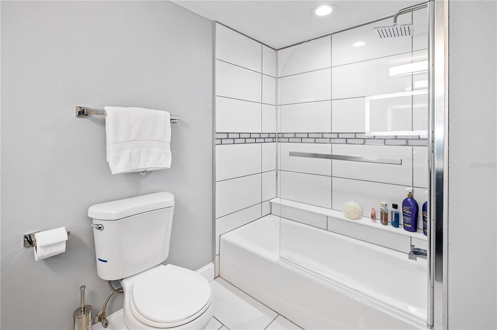 Image 20 of 23 For 2700 Atlantic Avenue 1201