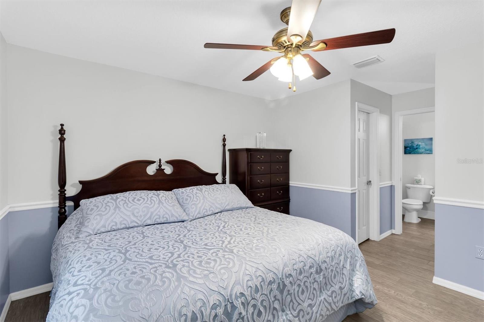 Image 12 of 32 For 9242 Santa Monica Way