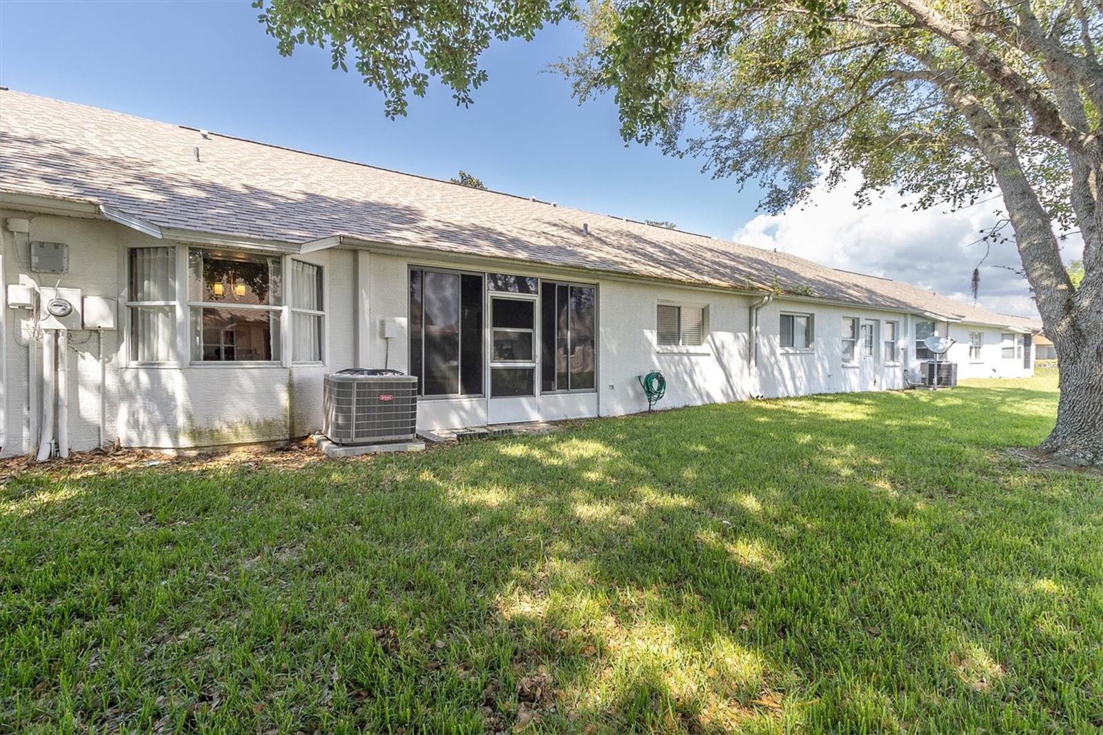 Image 23 of 32 For 9242 Santa Monica Way