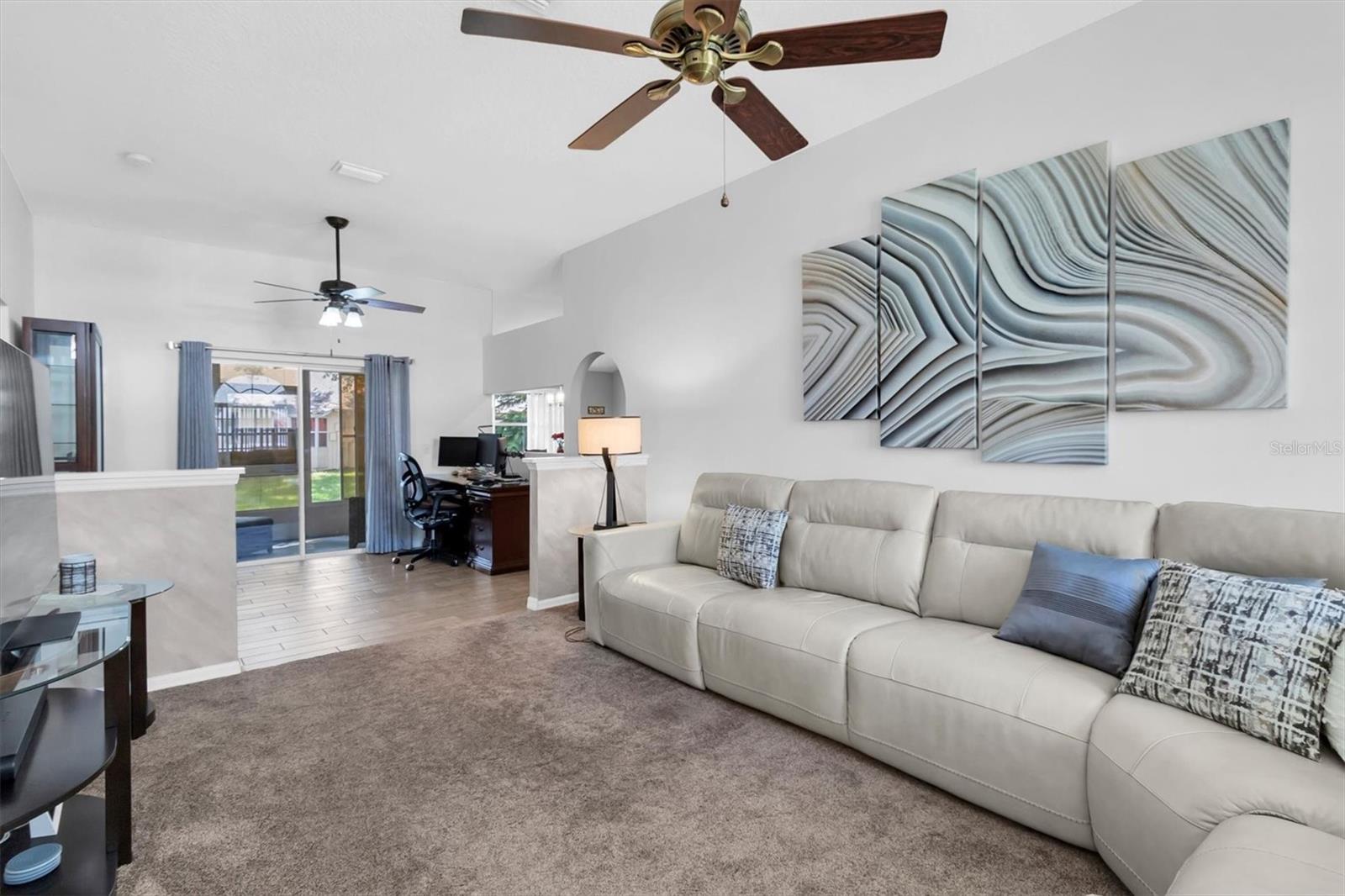 Image 4 of 32 For 9242 Santa Monica Way