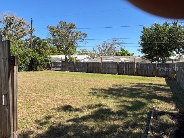 Image 4 of 15 For 4531 Shore Acres Boulevard Ne