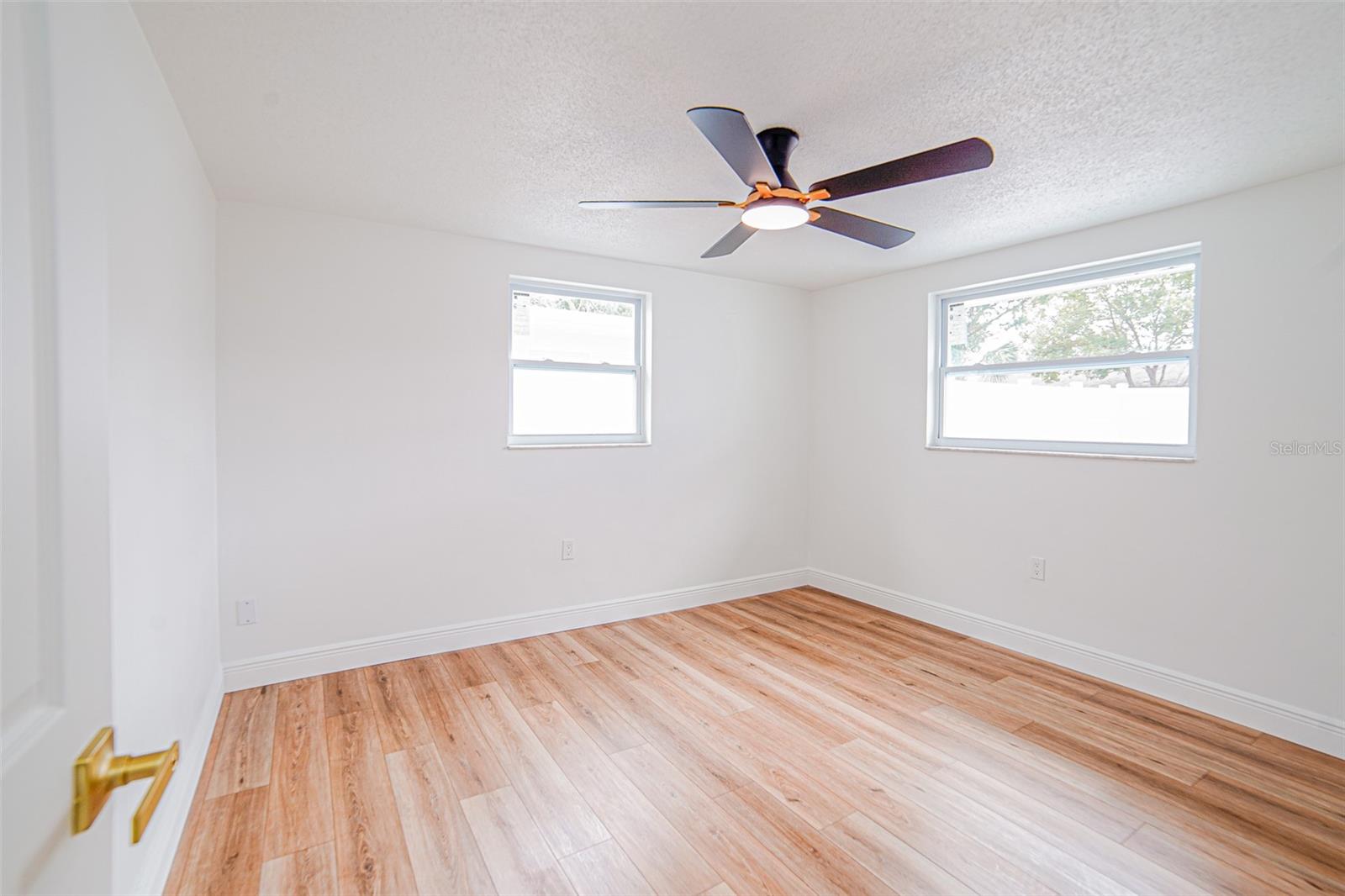 Image 19 of 27 For 6830 Amarillo Street