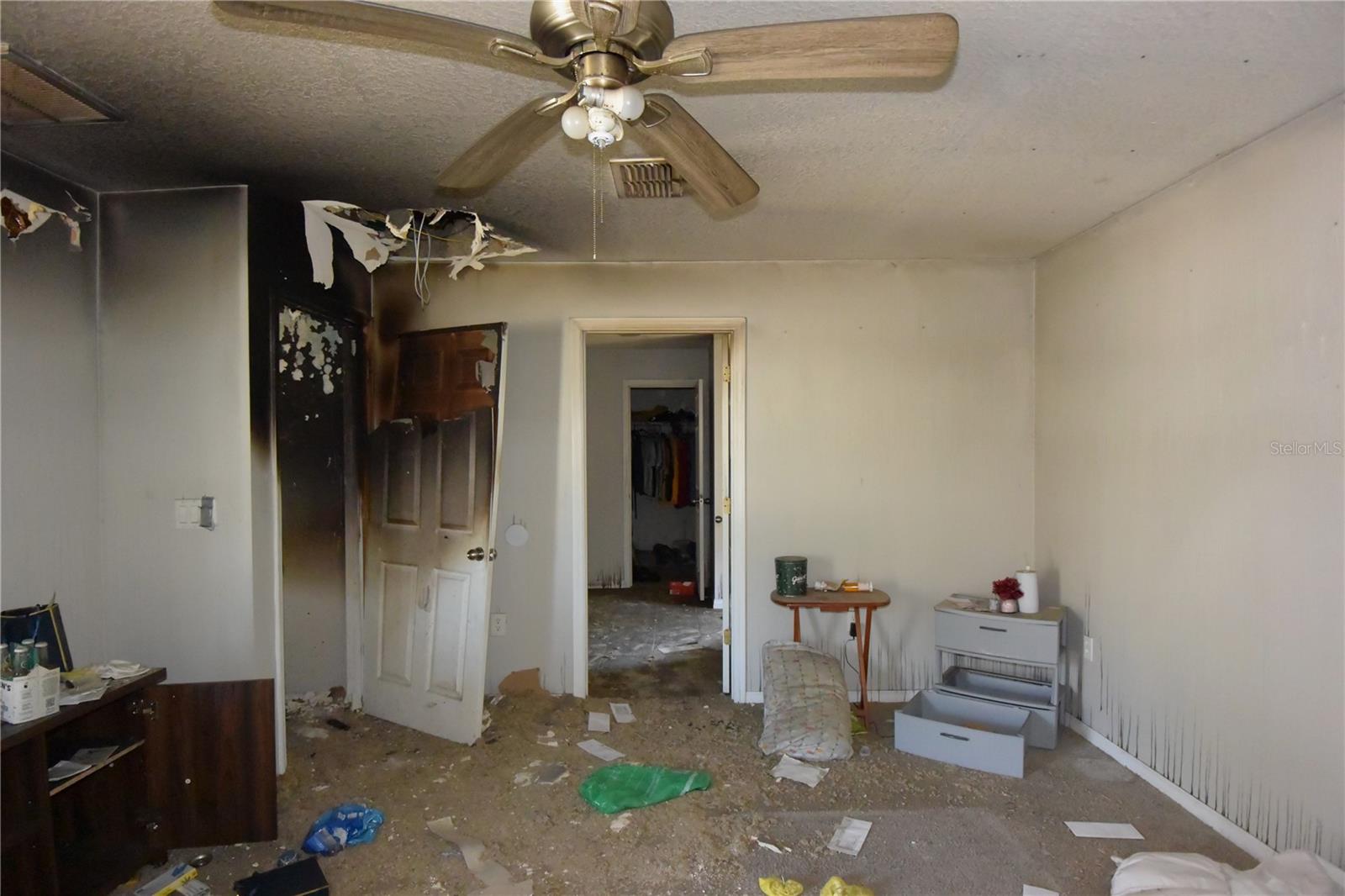 Image 13 of 29 For 7253 Lamplighter Street