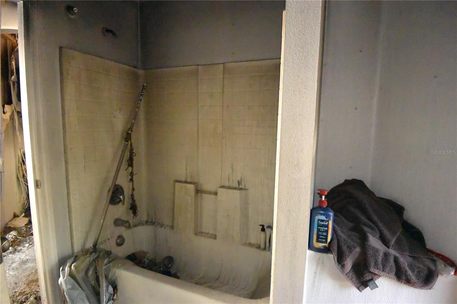 Image 22 of 29 For 7253 Lamplighter Street