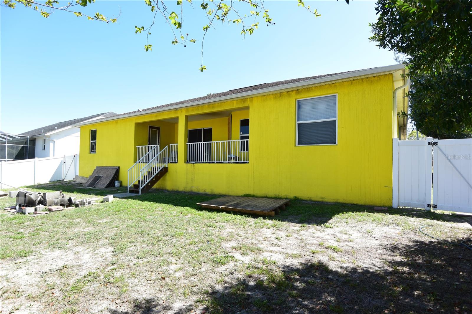 Image 24 of 29 For 7253 Lamplighter Street