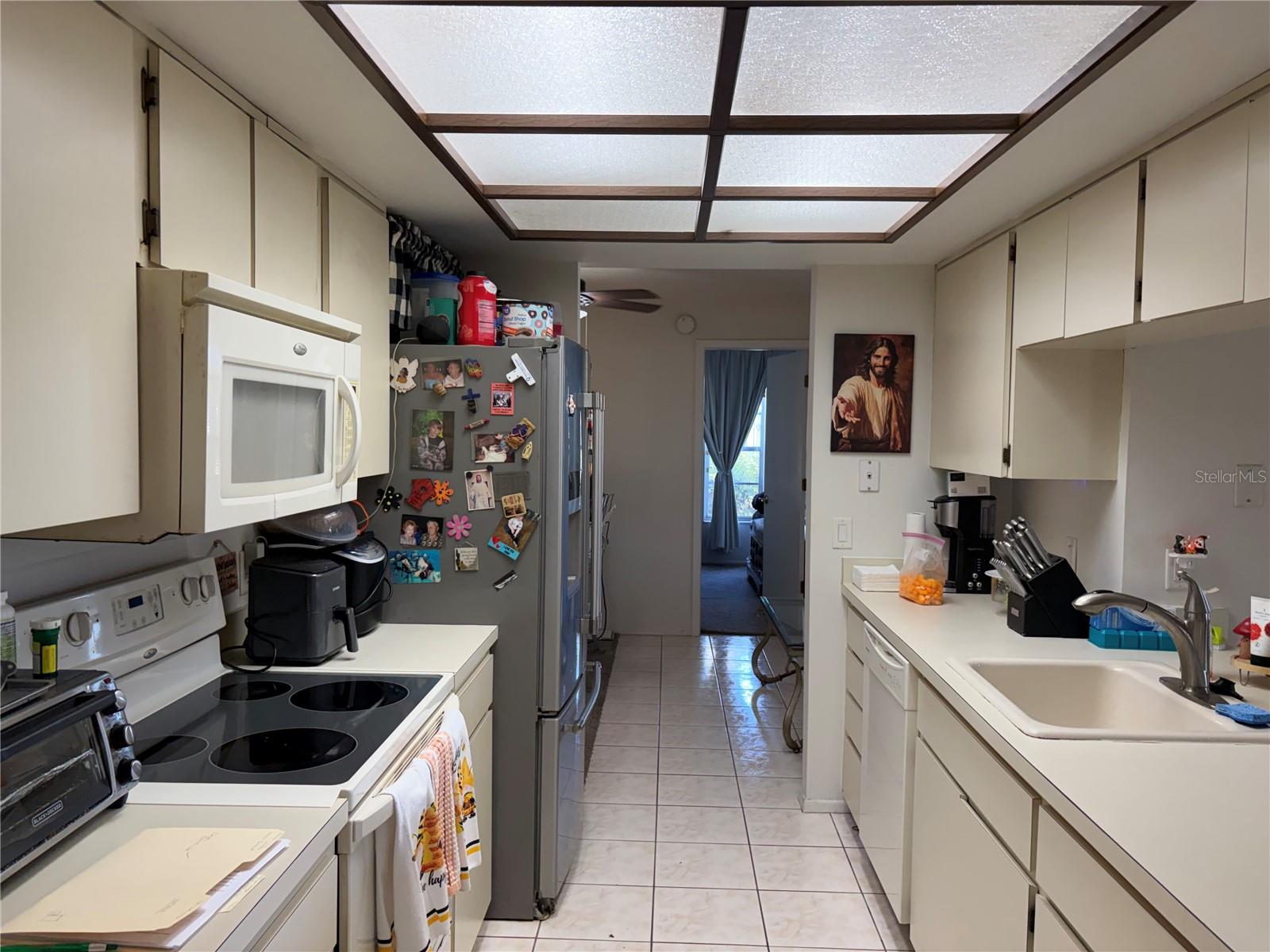 Image 11 of 26 For 8648 Gold Pine Drive