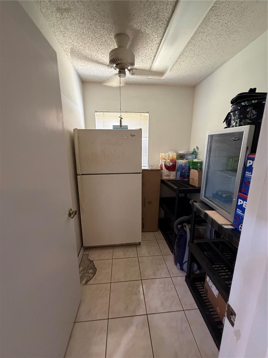 Image 19 of 26 For 8648 Gold Pine Drive