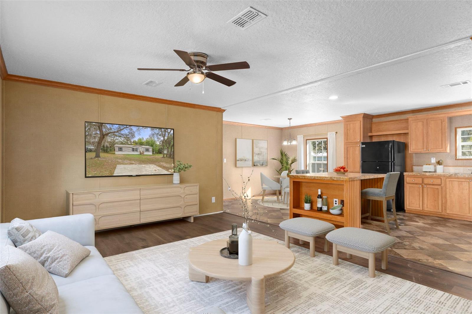 Image 4 of 31 For 315 Honey Bear Way