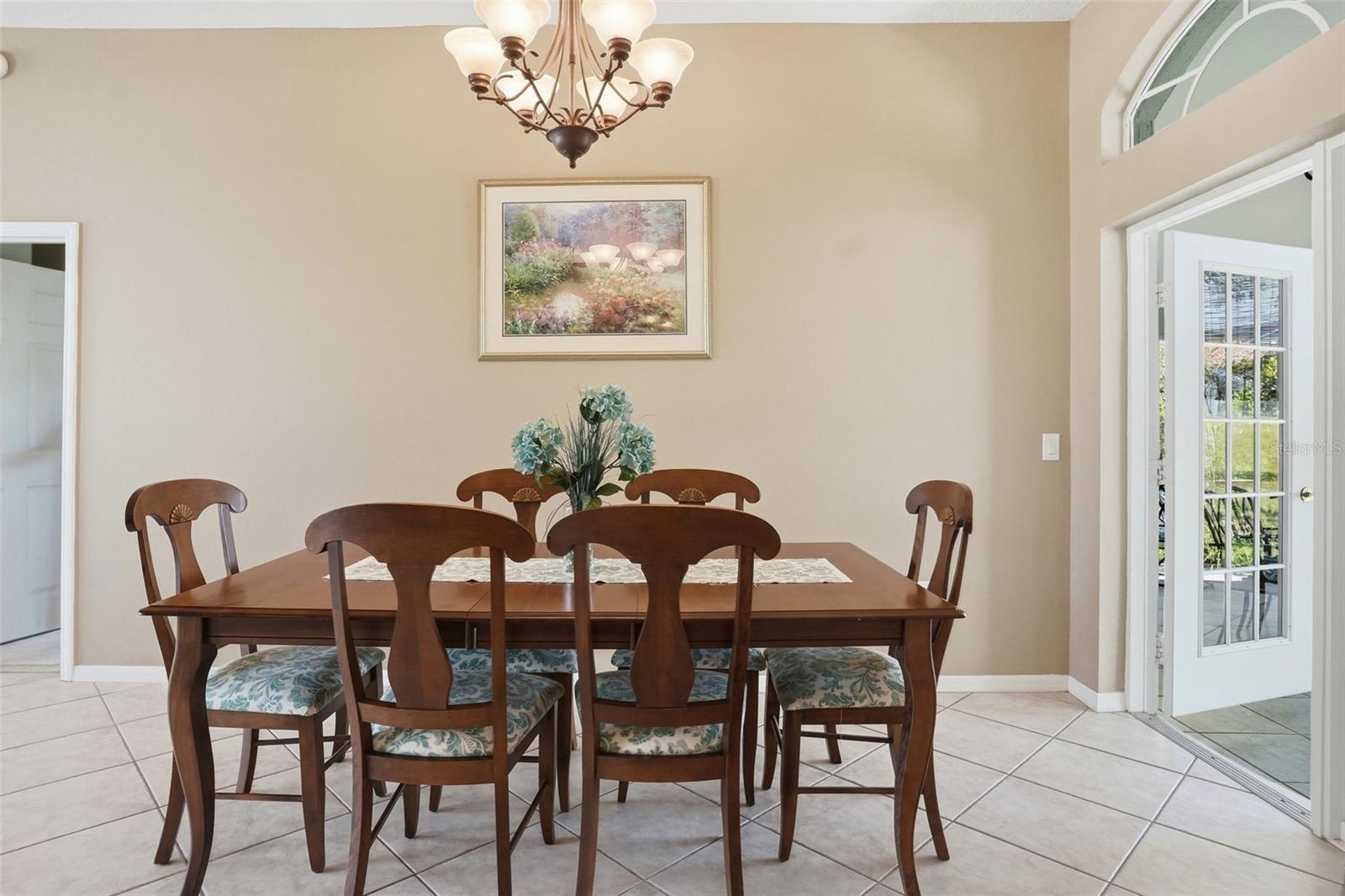 Image 22 of 51 For 11408 Alden Court