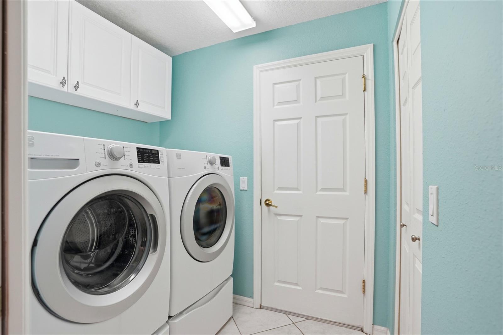 Image 33 of 51 For 11408 Alden Court