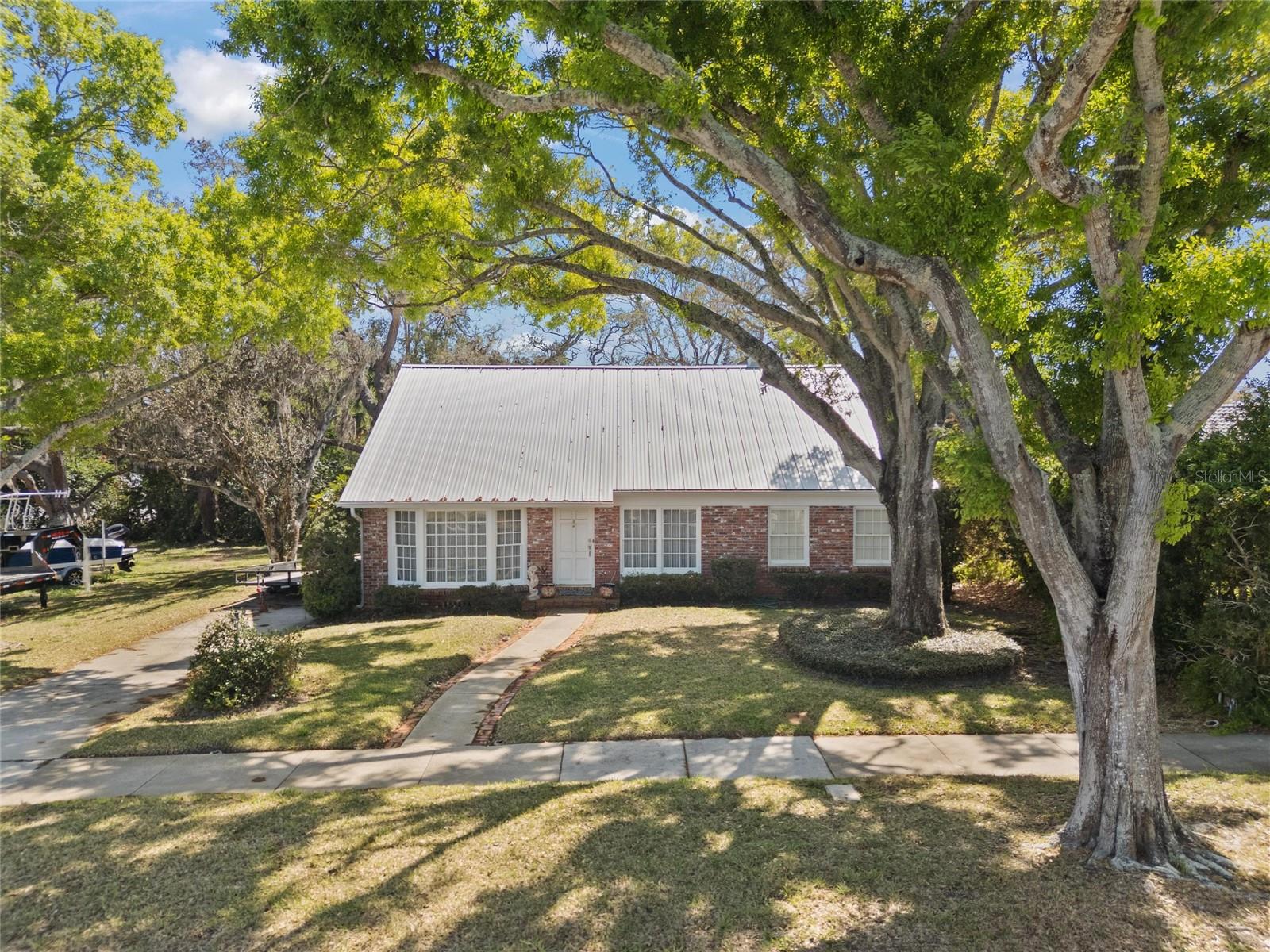 Details for 502 Hillcrest Avenue, TARPON SPRINGS, FL 34689