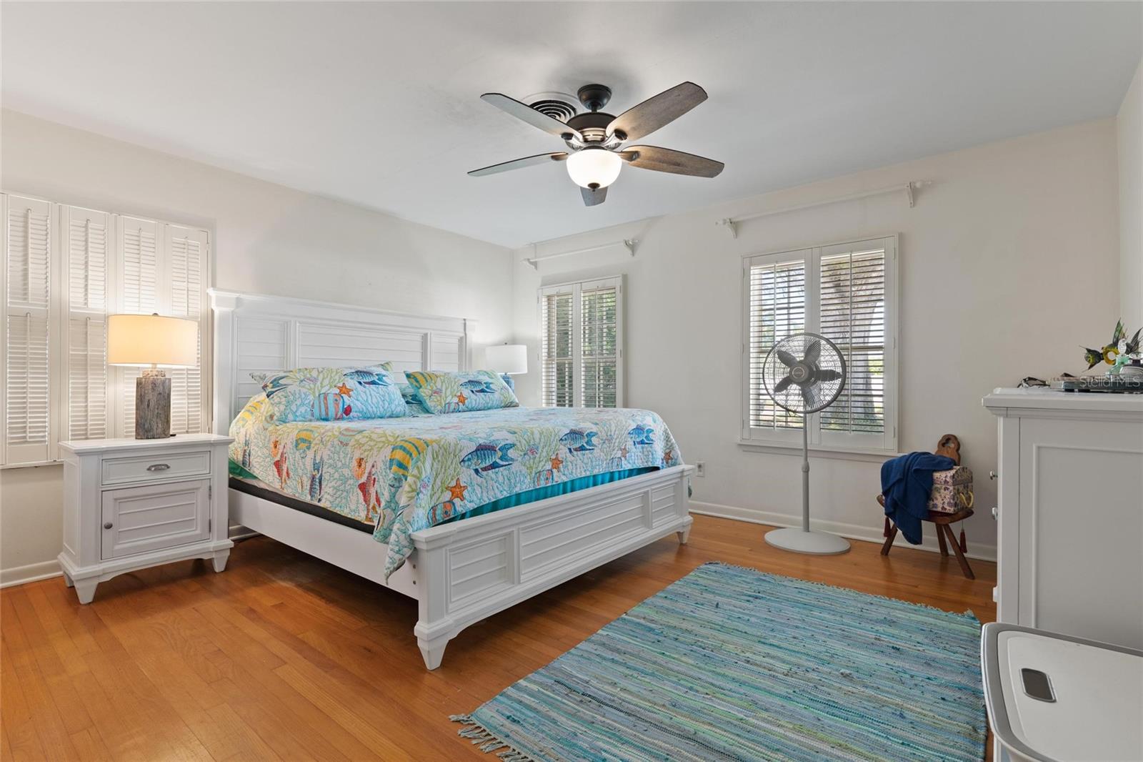 Listing photo id 6 for 502 Hillcrest Avenue