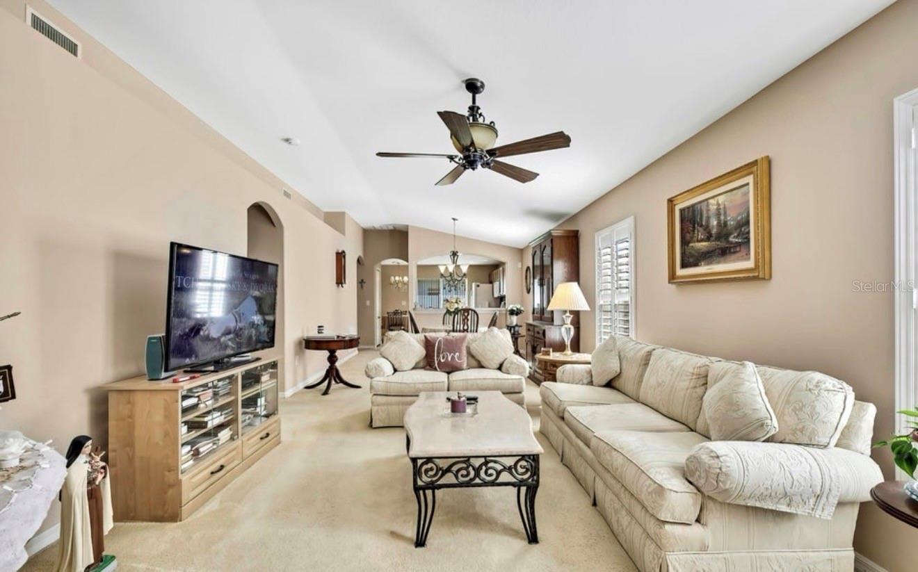 Image 4 of 27 For 209 Winthrop Drive