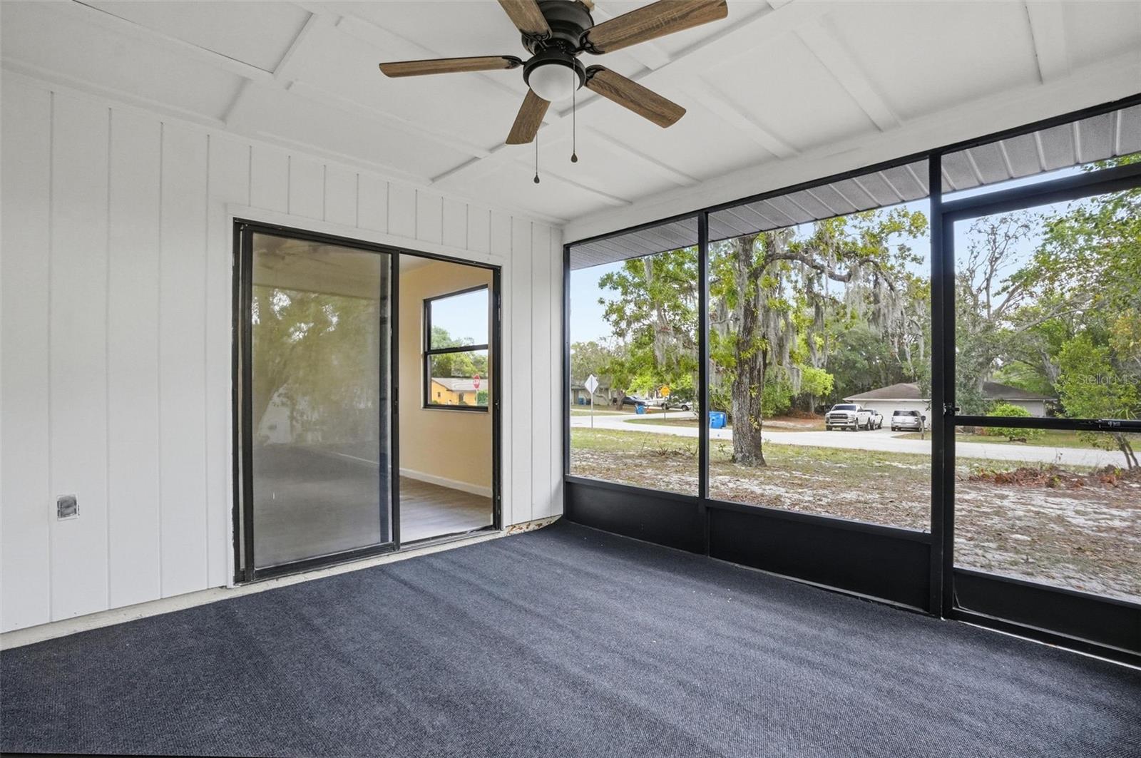 Image 19 of 38 For 7275 Edinburgh Way