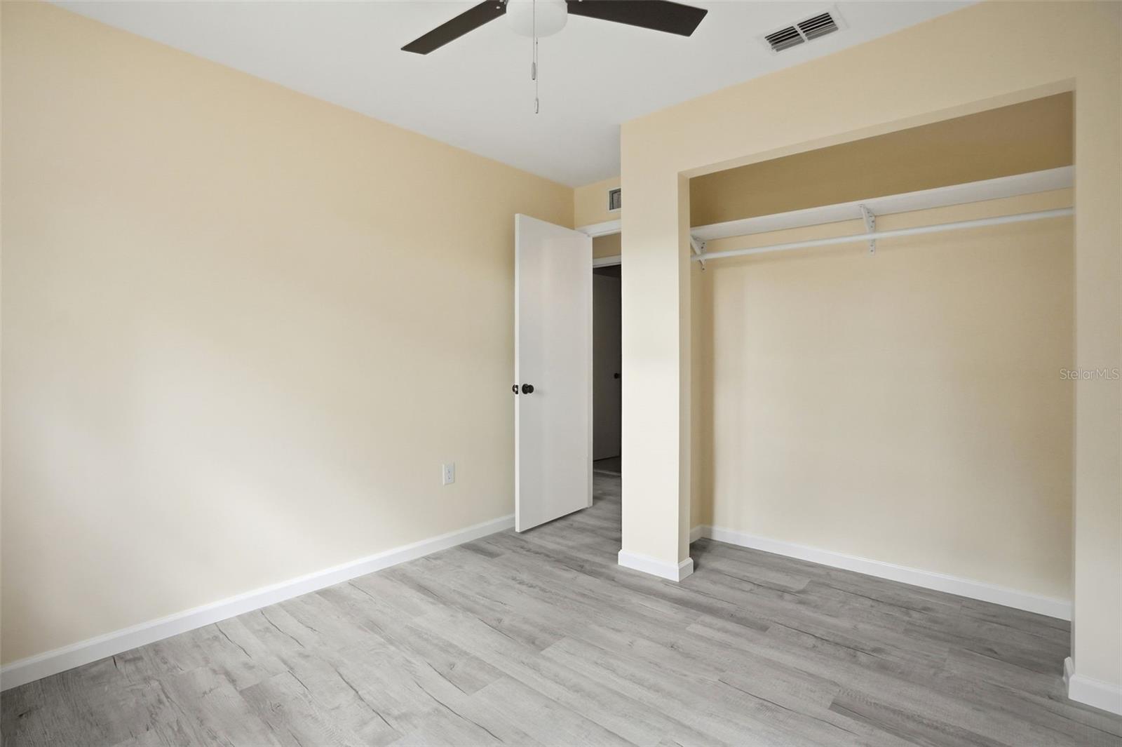 Image 20 of 38 For 7275 Edinburgh Way