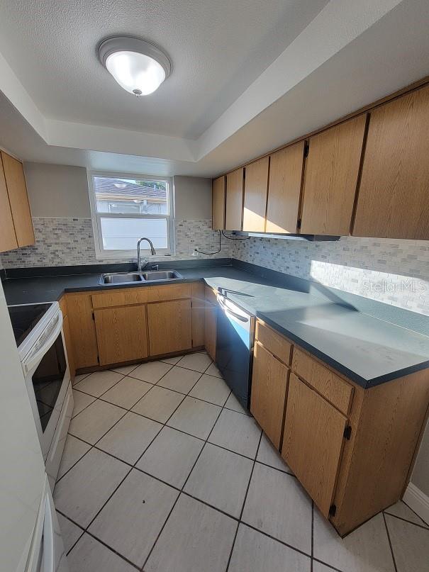 Image 11 of 27 For 6935 Alta Vista Street