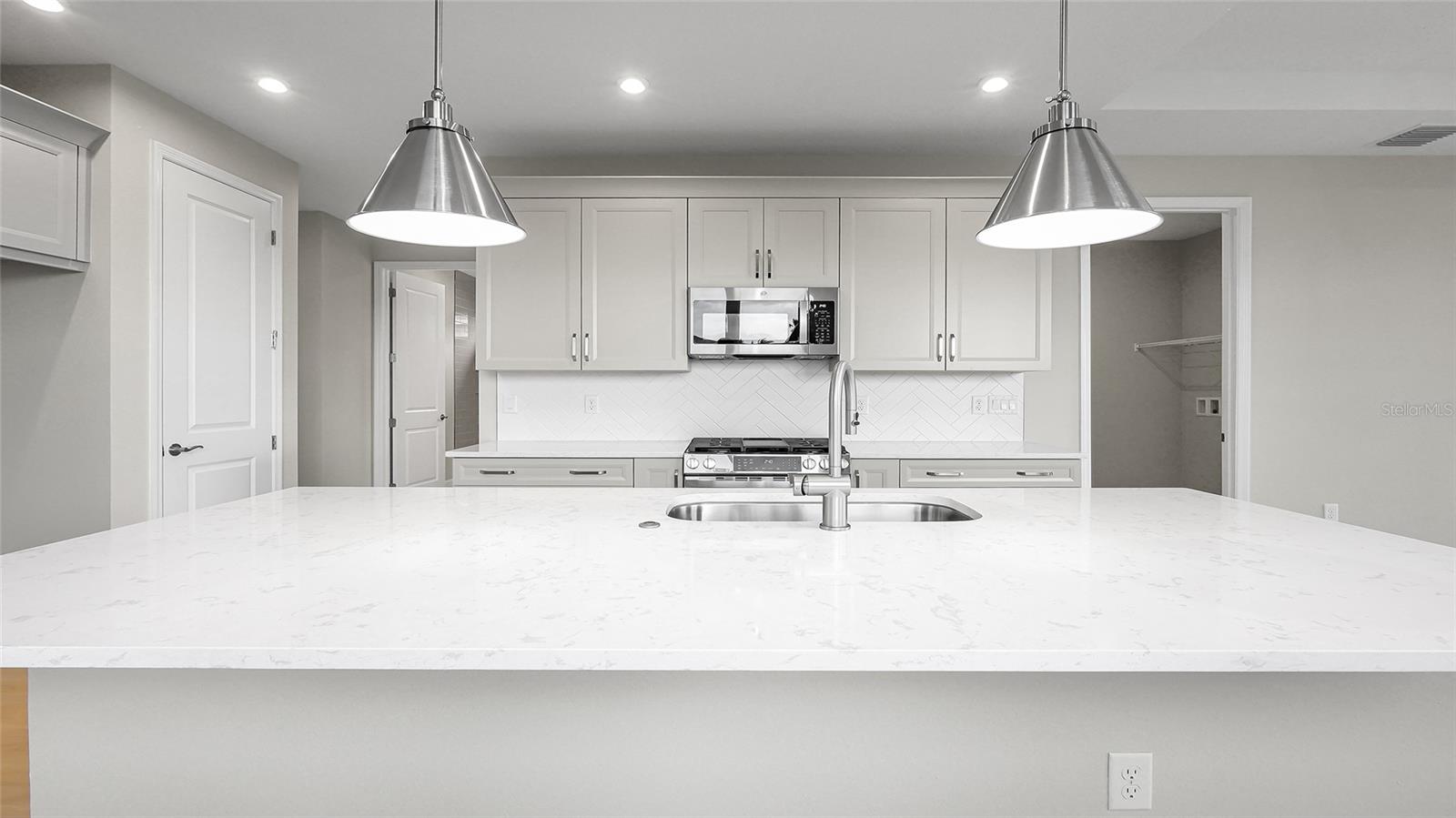 Image 16 of 60 For 1457 Santorini Way